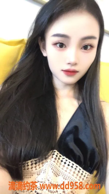 惠州楼凤-惠城小婉儿，21岁C罩杯，700p课堂体验