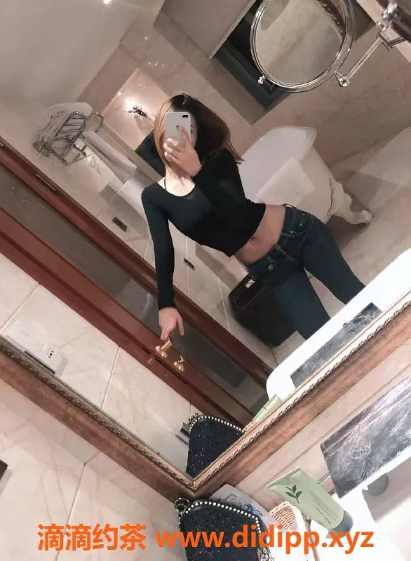 南通楼凤-崇川区嫩妹琪琪，专业鸳鸯浴服务，6p起