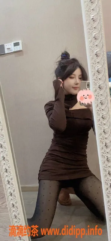 杭州楼凤资源信息,98年机车少女 成都 168cm C杯 1400P起