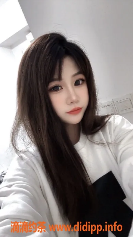 常州楼凤-南通洁洁，161cm精致御姐，诱惑服务仅600元起