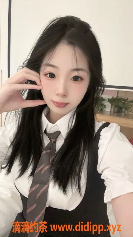 常州楼凤-武进18岁嫩妹盼盼，165/90，800元起！