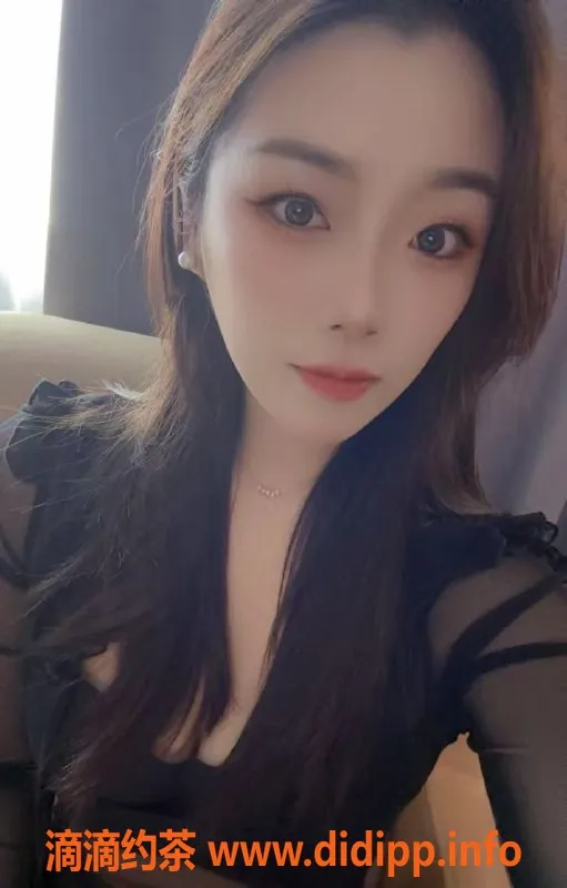 常州楼凤-武进菲菲，165cm嫩妹，陪浴服务仅600起