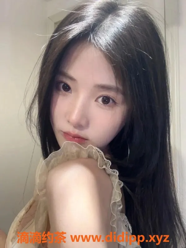 无锡楼凤资源信息,米卡探花，160cm肤白貌美，2000元陪浴服务