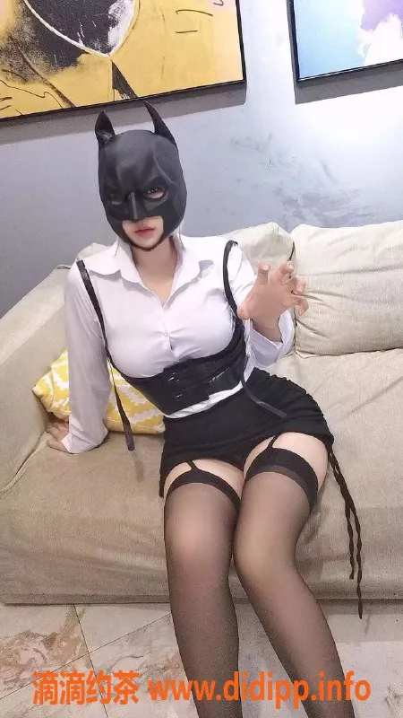 南通楼凤-崇川区镪镪妈，28岁前凸后翘SM服务