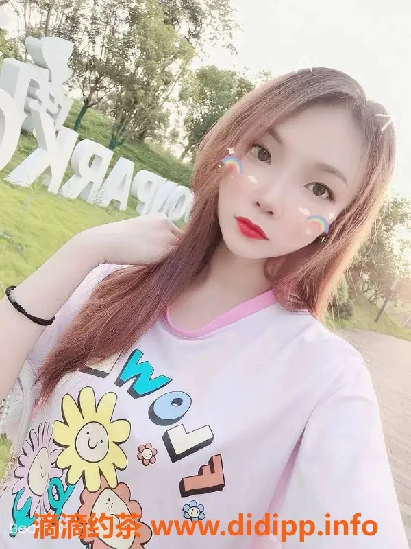 长沙楼凤资源信息,雨花区22岁狐狸妹子，172高挑108身材，超值服务仅4p起