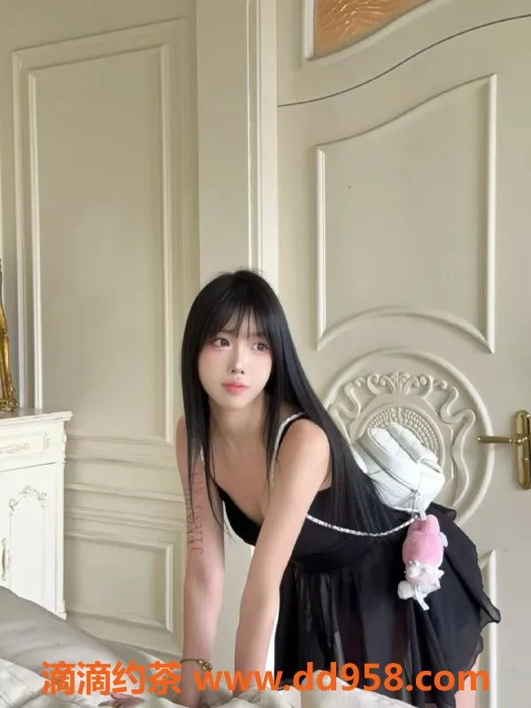 无锡楼凤资源信息,无锡西西，上面资料卡服务，让你畅享激情