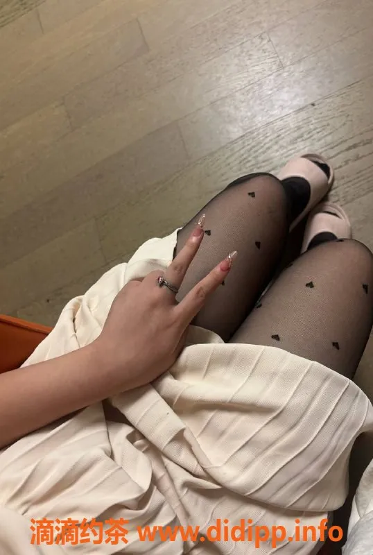 南通楼凤资源信息,崇川区瑶瑶，19岁微胖嫩妹，服务超棒