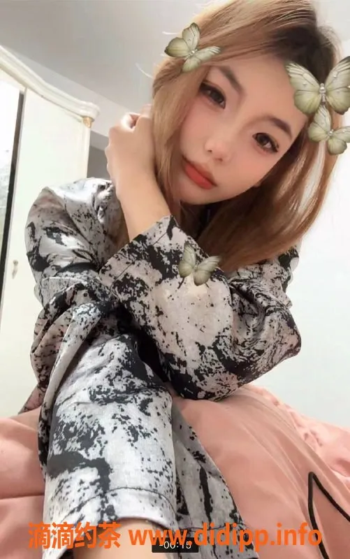 杭州楼凤资源信息,滨江热情嫩妹宝宝，舌吻69互舔服务