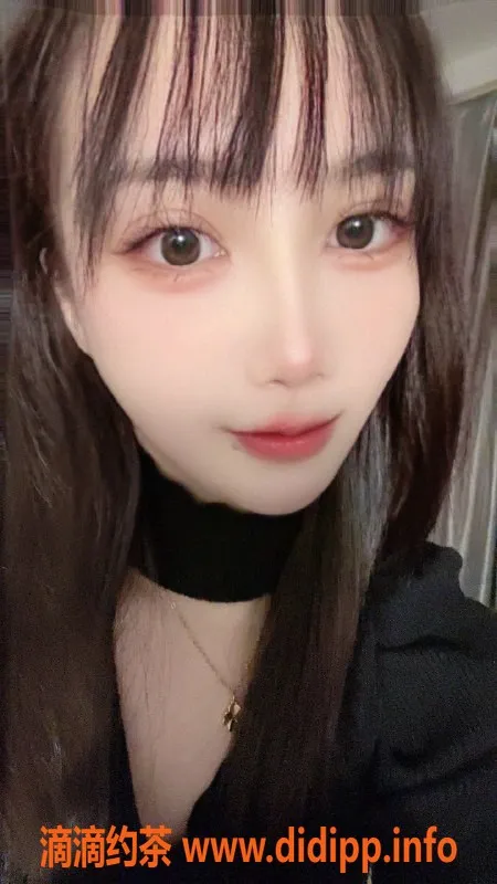 常州楼凤-武进小柳岩，165cm大胸嫩妹，陪浴服务600元起