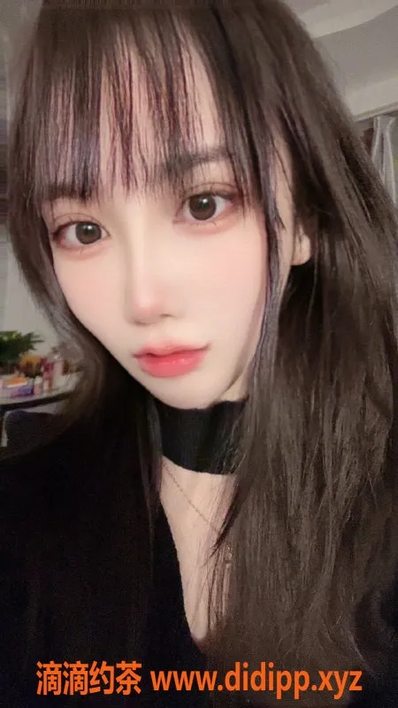 常州楼凤资源信息,武进小柳岩，165cm大胸嫩妹，陪浴服务600元起