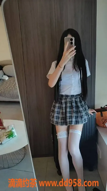 广州楼凤-白云区梅花园可爱小妹，166cm 34C魅力无极限！