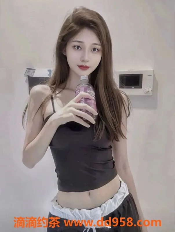 常州楼凤-武进嫩妹梦梦，165高98重，陪浴口交服务