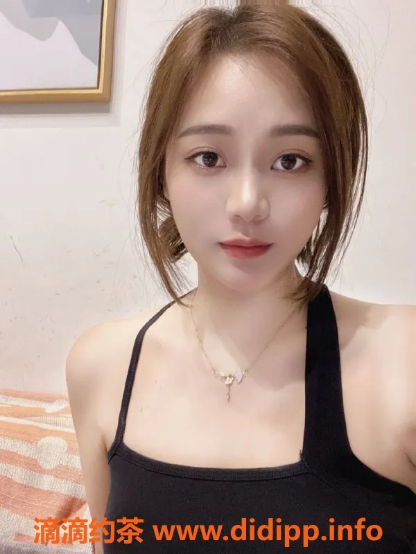 常州楼凤-武进嫩妹梦梦，165高98重，陪浴口交服务