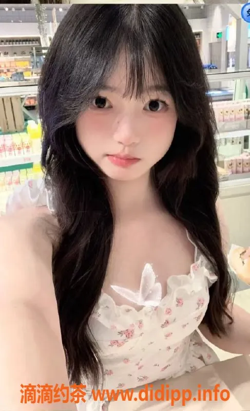 中山楼凤-中山小榄00后美眉，快餐350元，洗吹450元