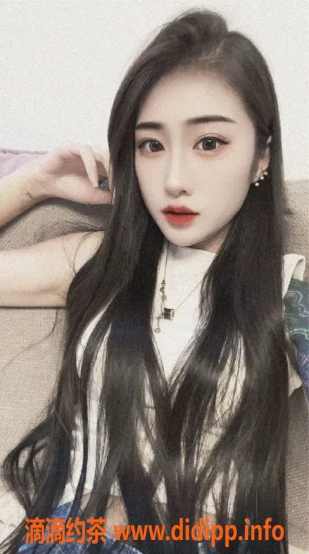 常州楼凤-武进国宾府嫩妹迪丽热巴，身高168，陪浴服务