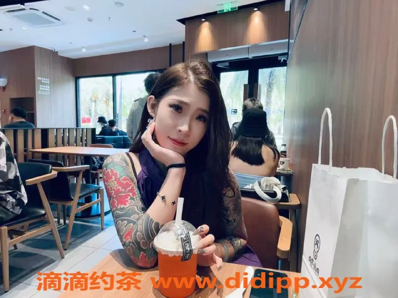 无锡楼凤-锡山雨轩性感纹身师，800起刺青服务