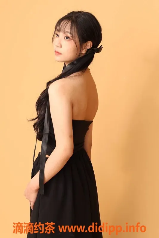 杭州楼凤-上城小虎牙贝贝，嫩妹69互舔服务