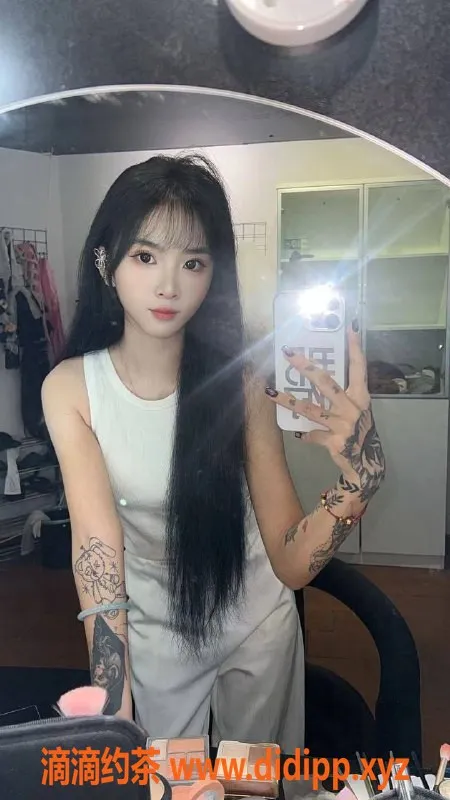 深圳楼凤资源信息,宝安18岁舞蹈兼职苏苏，165cm瘦美身材