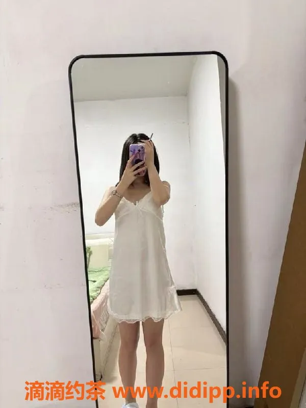 常州楼凤-武进嫩妹小本，155cm学生，超值服务1000起