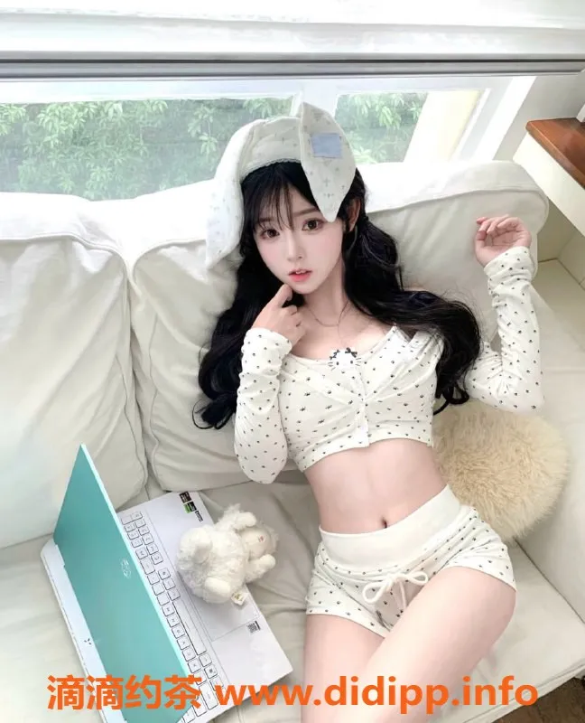 无锡楼凤-滨湖万达心蕊，享受1200元舌吻服务