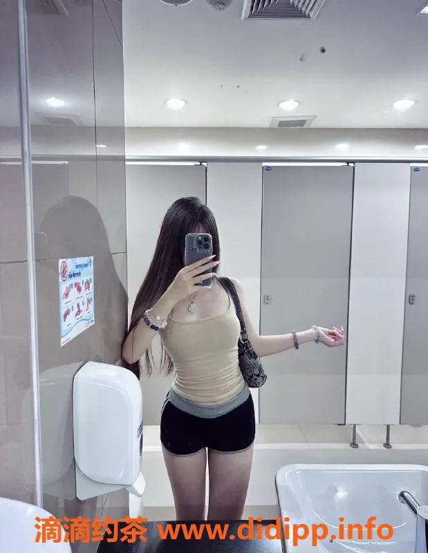 惠州楼凤-龙丰遥遥，22岁女神，36C胸器，700元/次