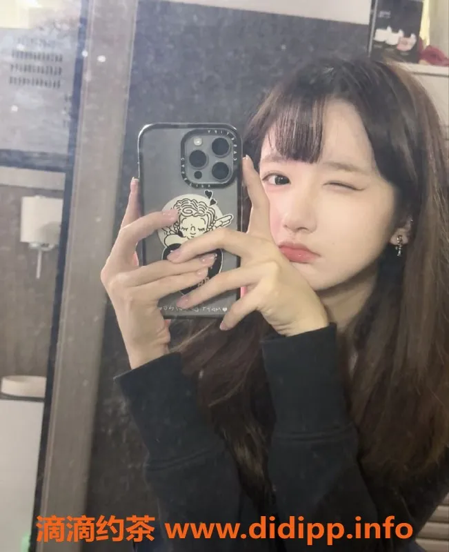 常州楼凤资源信息,武进学生妹，165cm，95斤，陪浴服务只需1000元