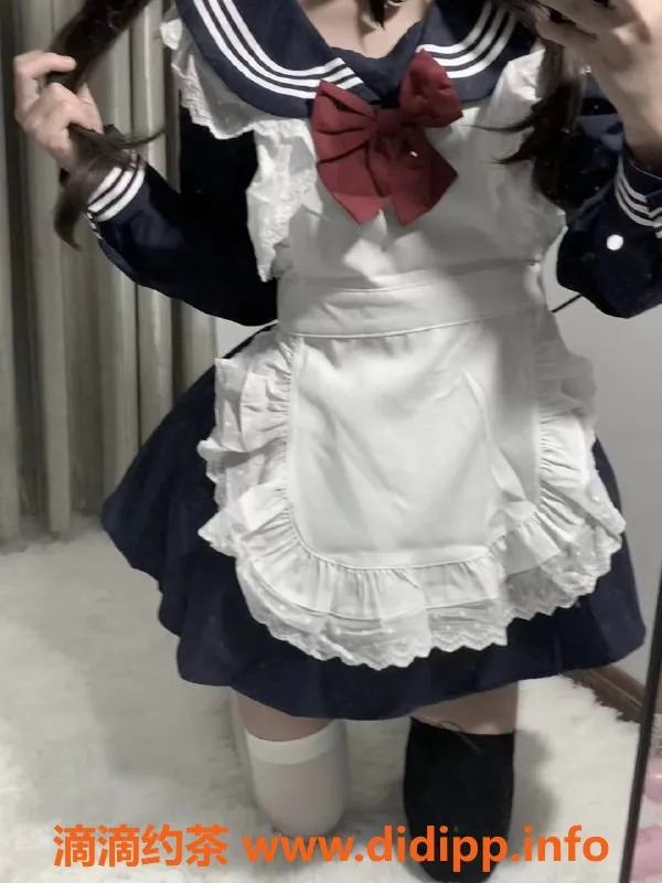 长沙楼凤-雨花区悦悦18岁妹子，153高37kg，700p起！