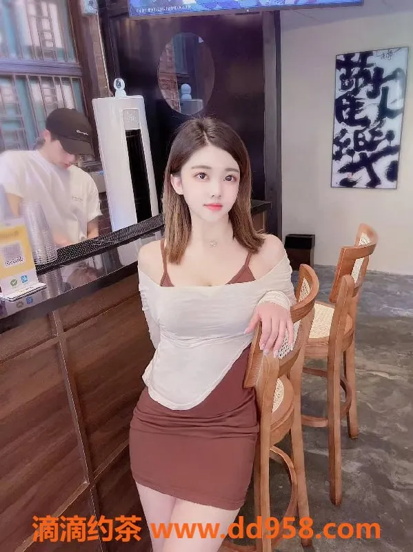 无锡楼凤-苏宁广场杨西西，单套1200，双套2300