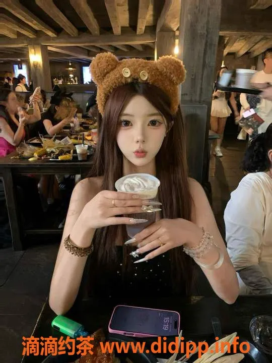 无锡楼凤-无锡小虎牙，173身高，1200/2200课费