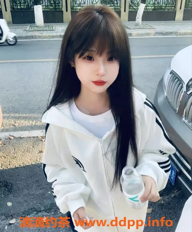 常州楼凤-【武进慕慕】165高92重C罩嫩妹 陪浴服务1000起