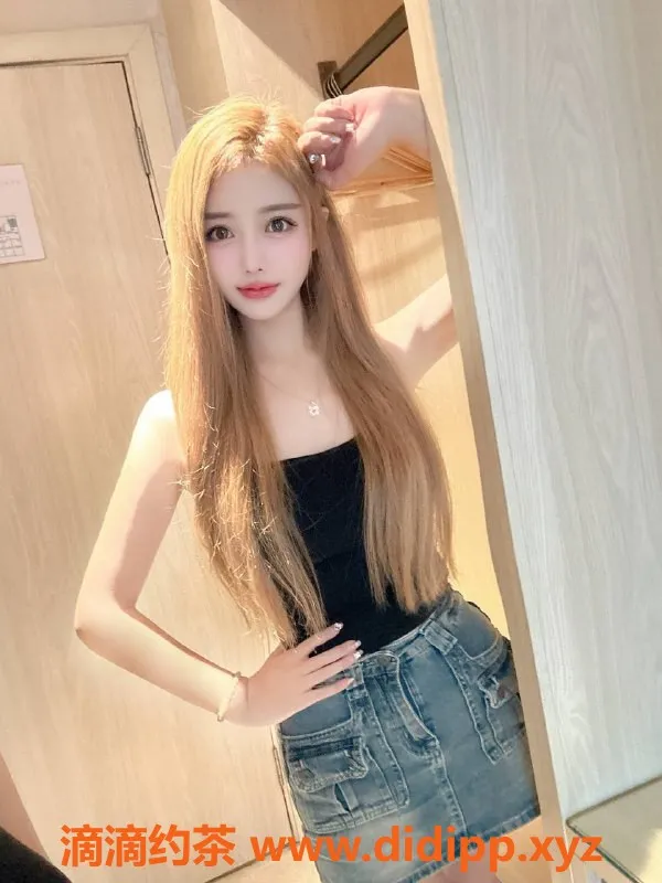 中山楼凤-西区艾米，98年芳龄，胸围36B，服务优惠