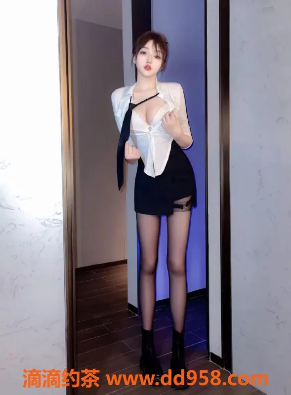 常州楼凤-武进湖塘公寓楠京，165嫩妹陪浴，服务多样