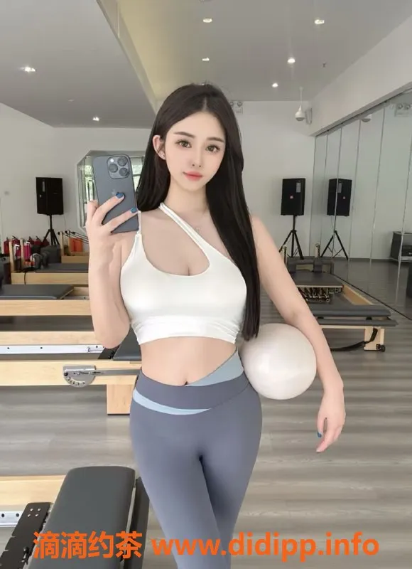 常州楼凤-武进兰兰，165cm C罩杯嫩妹，陪浴服务体验