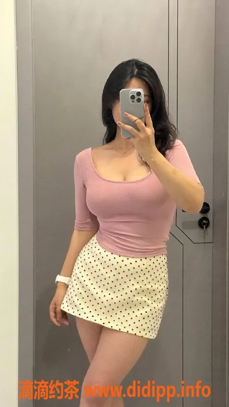 湛江楼凤资源信息,细腻芳芳，身材火辣，服务周到