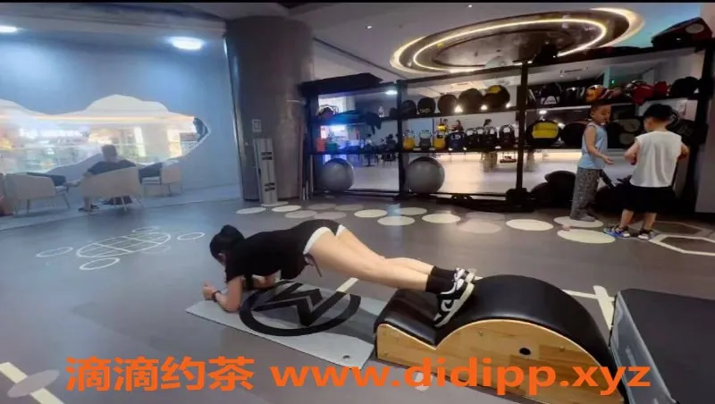 宁波楼凤-宁波少妇白洁，166cm身高，100斤，C罩杯