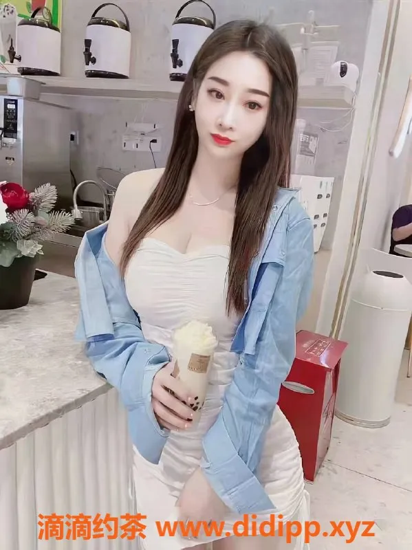 南通楼凤资源信息,崇川区少妇五妹，27岁，162cm，49kg，36C，服务超赞