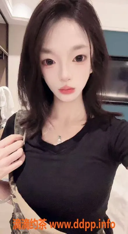 惠州楼凤-柚子en，166cm，18岁，800P服务等你体验