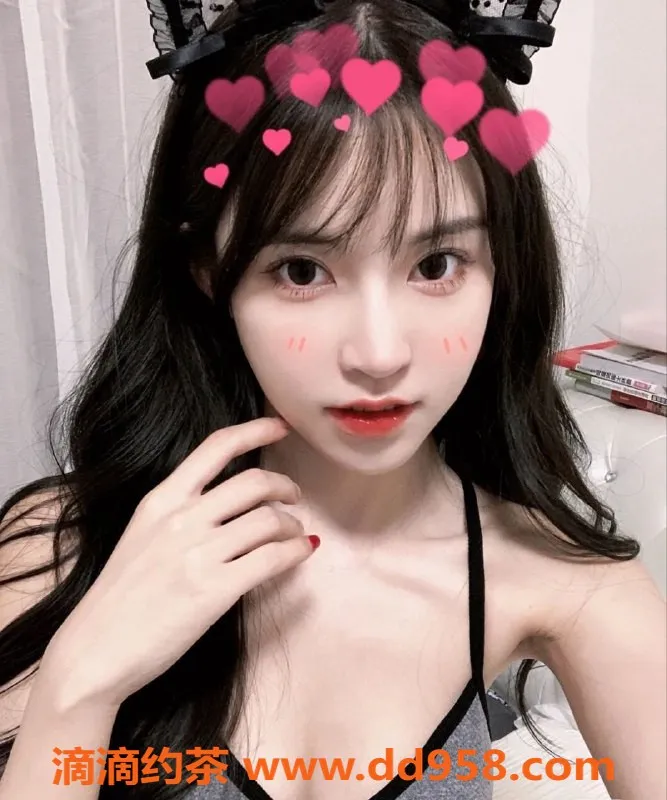 常州楼凤资源信息,武进雯雯，167高95重，D罩杯嫩妹陪浴