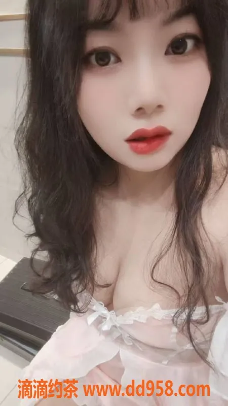 中山楼凤-古镇小女人，25岁36D，服务优质体验