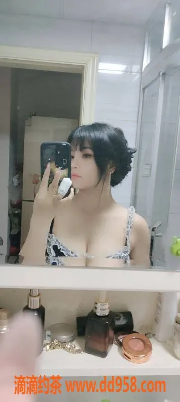 扬州楼凤-泰州海陵笑笑，颜值9.82，服务超好，体验极致！