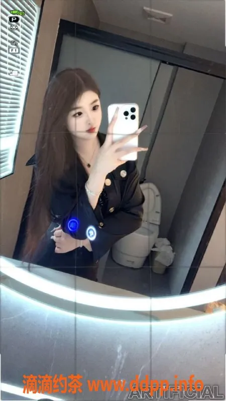 常州楼凤-武进依依，19岁嫩妹陪浴服务，超值体验！