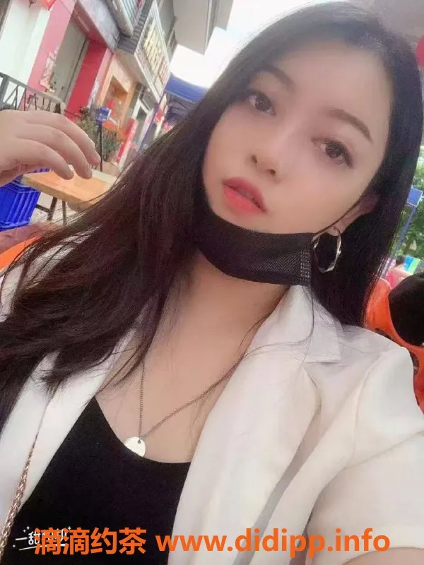 惠州楼凤资源信息,淡水思思淇 24岁 性感服务 400-P