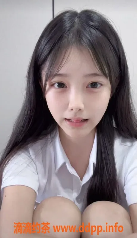 无锡楼凤资源信息,滨湖区嫩妹雨荨，舌吻无套服务仅1100