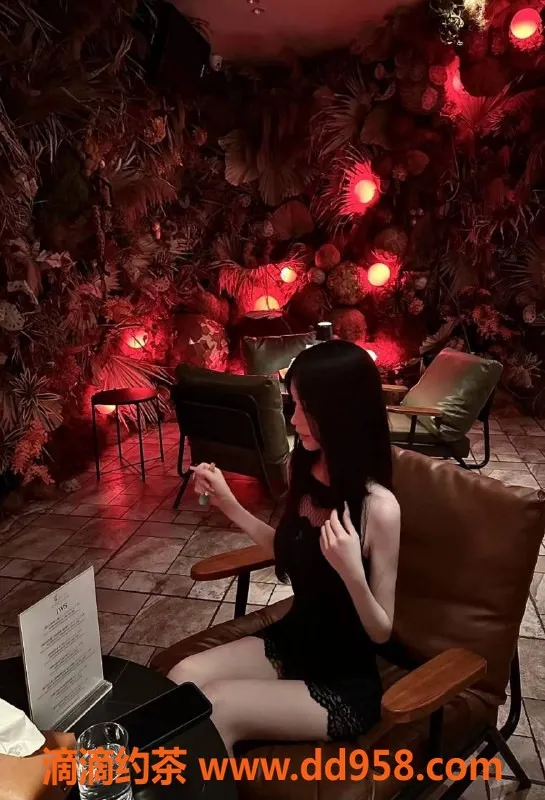 常州楼凤资源信息,武进果果，162cm嫩妹，陪浴服务只需600元