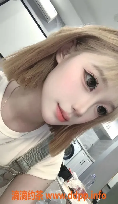 常州楼凤-新北小萝莉介绍，160cm/80斤，18岁粉嫩妹