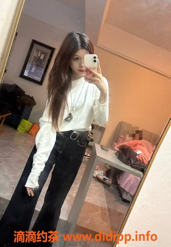 南通楼凤-南通蜜蜂19岁，165cm，P800魅力服务