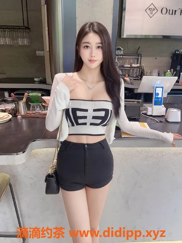 中山楼凤-古镇佳佳 25岁 36C 热情服务等你体验