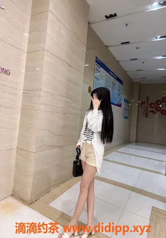 无锡上门服务-南宫婉，160高，43斤嫩妹，服务多样