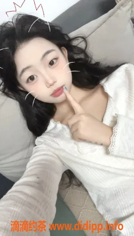 无锡楼凤资源信息,滨湖区顶级嫩妹欣怡，1100元体验无套服务