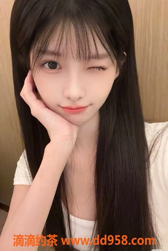 无锡楼凤-梁溪区小白：小巧玲珑，600元体验服务